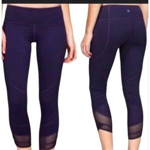 Women's Dark Purplish Color  Cropped Leggings Lululemon Size 6